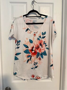 Floral Short-Sleeve V-Neck Top in White with Teal & Coral Flowers